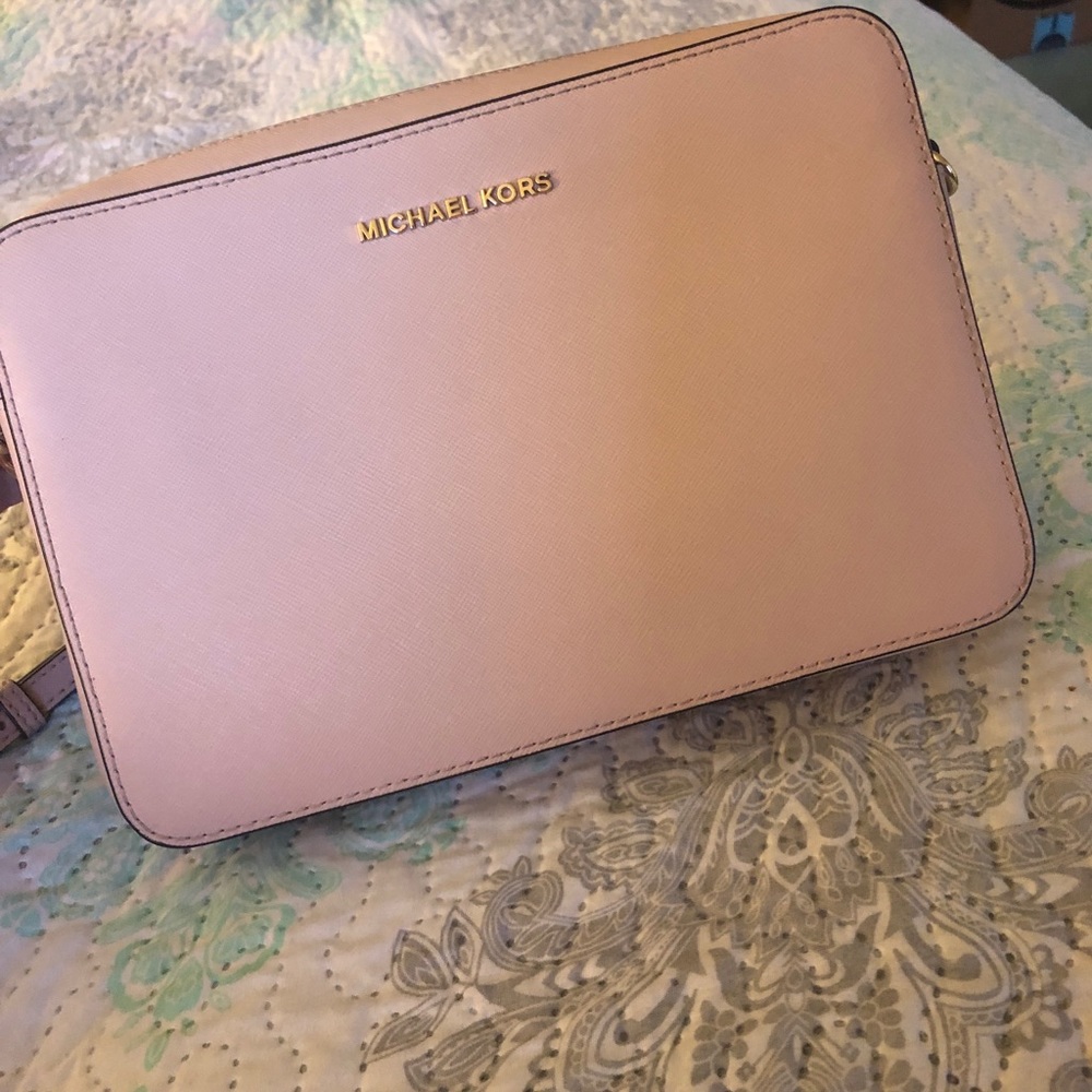 Jet Set Large Saffiano Leather Crossbody Bag
